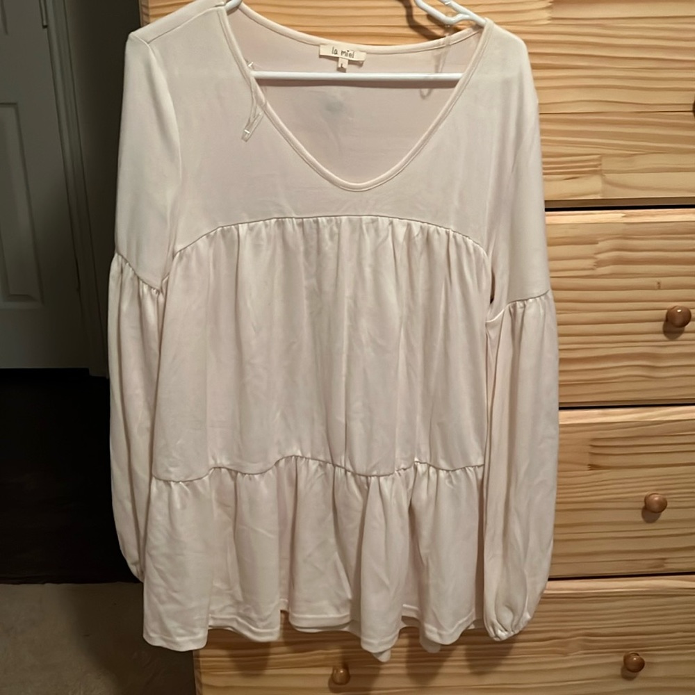 Women's White Long Sleeve Top
